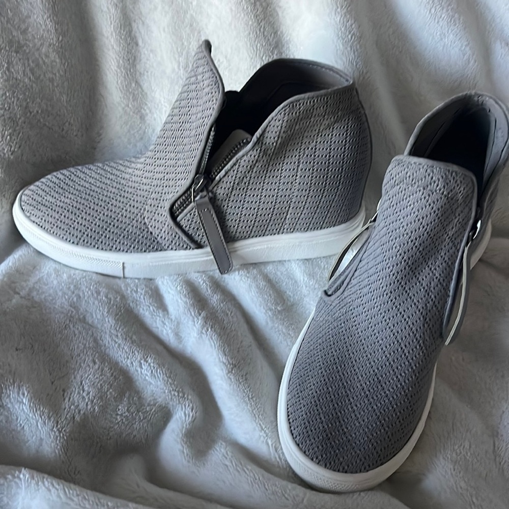 Steve Madden grey sneaker boot